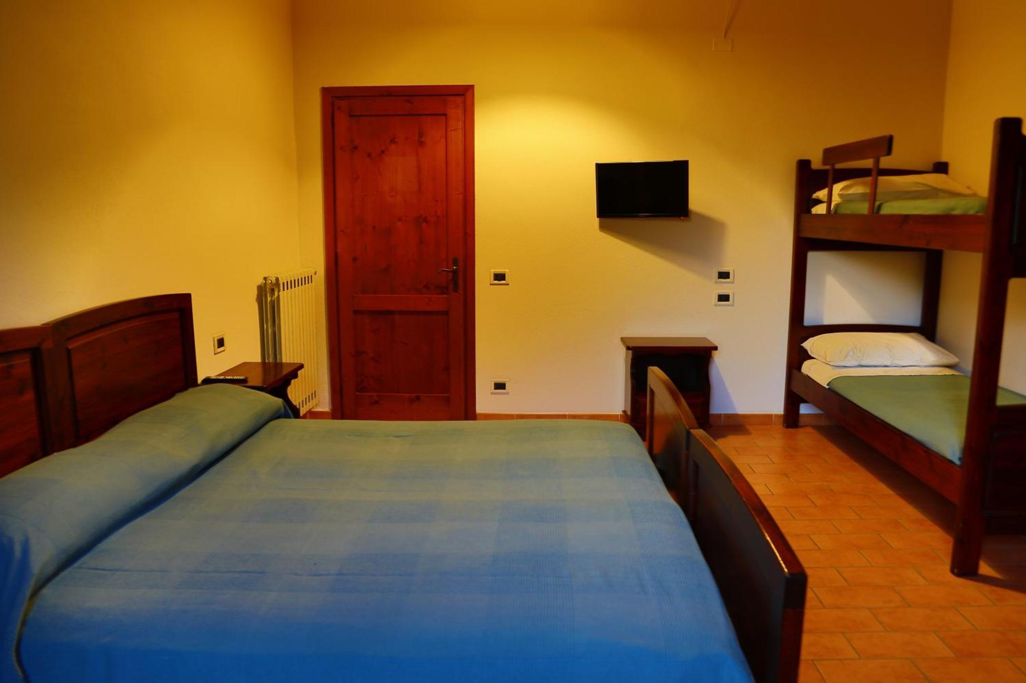 Agriturismo Cascina Cipressa San Romano  Exterior photo
